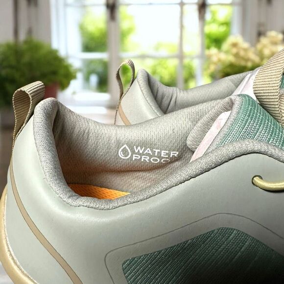 Vionic Guinn Ripstop Orthodic Waterproof Arch‑Support Sneakers Size 11 Women’s - Picture 10 of 11